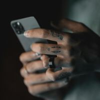 Anthropic Adds a Voice Mode to Claude, Directly Competing With ChatGPT and Gemini in Engaging Conversations 
