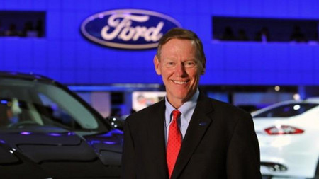 Ford vuelve a negar la marcha de Mulally, vía libre para otros candidatos a CEO de Microsoft