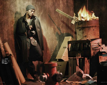 David Bustamante hecho un mendigo en Shangay
