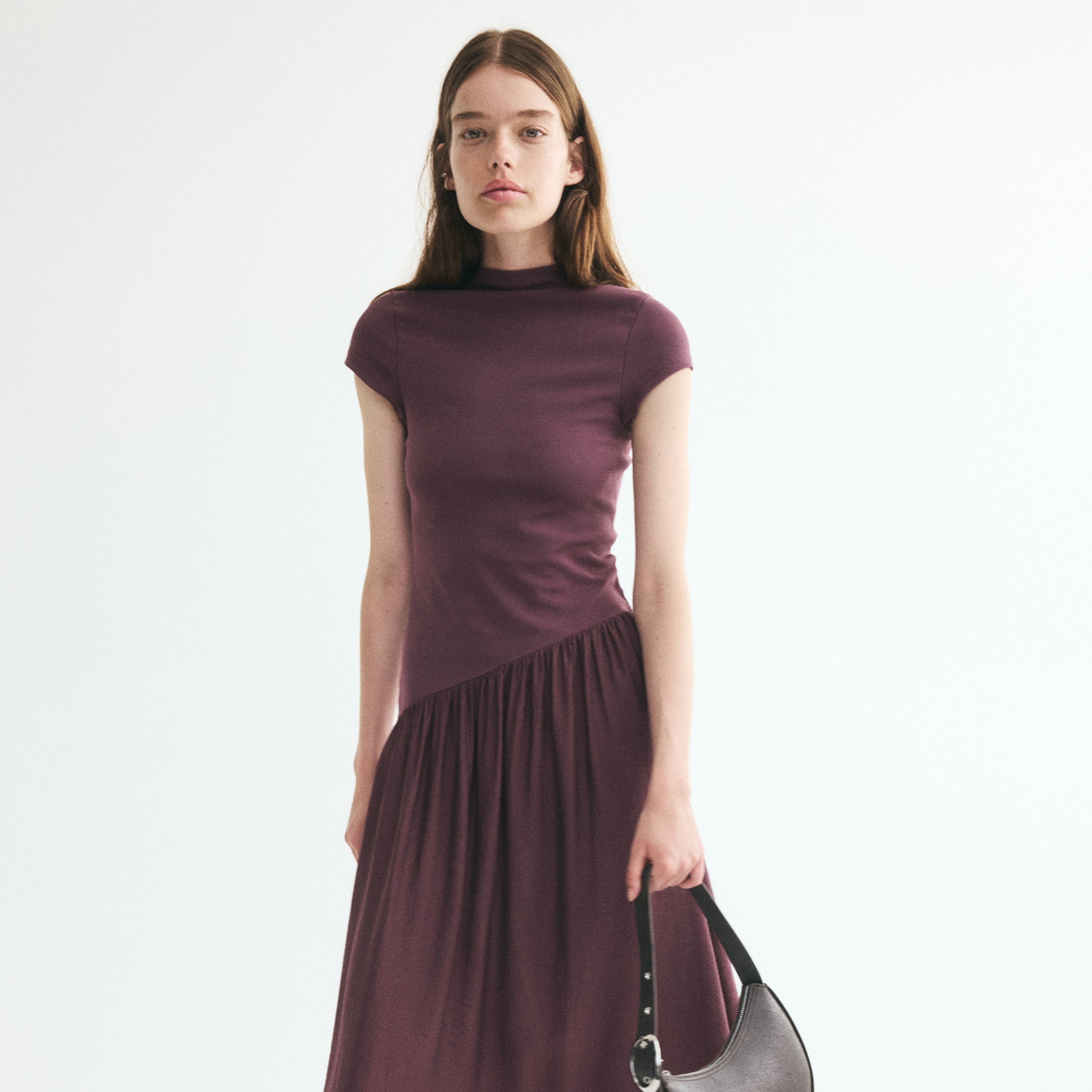 Vestido asimétrico en tejido dual