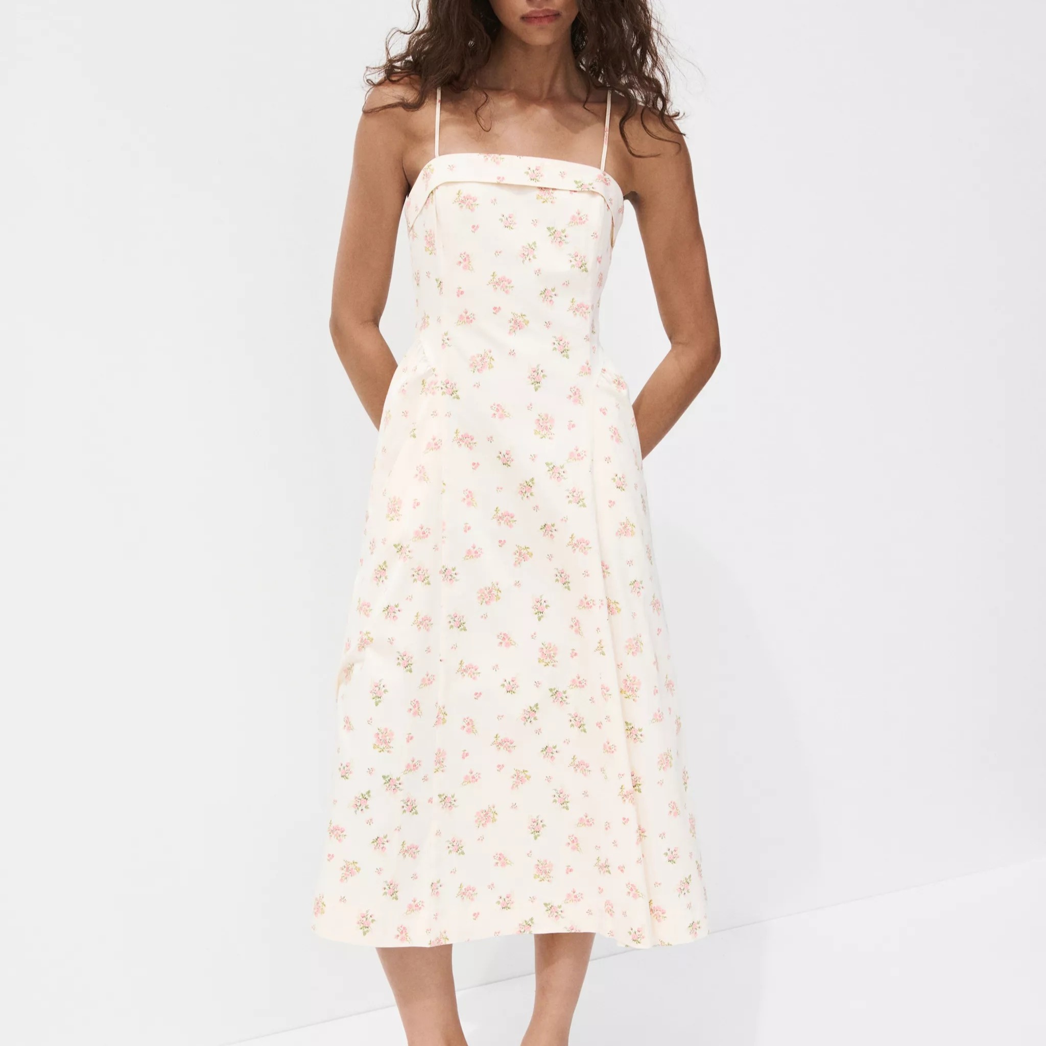 Vestido evasé estampado floral

