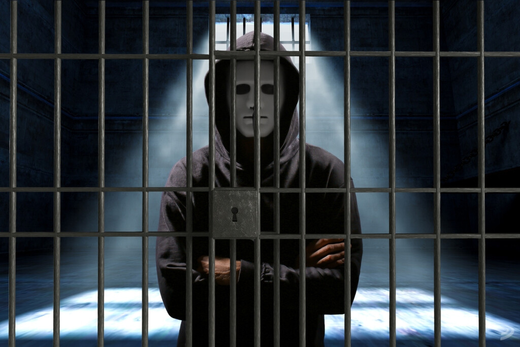 Cómo pasar de ganar 199.000 euros a dormir en la cárcel: la historia de tres hackers que quisieron burlar al FBI 