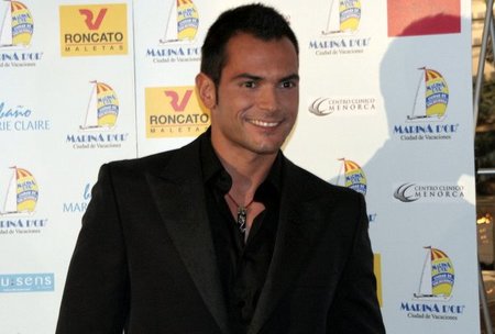 Borja Alonso, Mister España 2005, herido de bala en una reyerta en Vigo