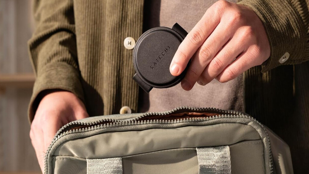 Satechi tiene una base de carga que no sólo es ideal para iPhone, Apple Watch o AirPods. También lo es para llevarla plegada Satechi tiene una base de carga que no sólo es ideal para iPhone, Apple Watch o AirPods. También lo es para llevarla plegada