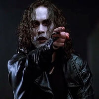 El regreso al cine de El Cuervo resucita las leyendas urbanas sobre la muerte del actor Brandon Lee durante el rodaje de la primera película