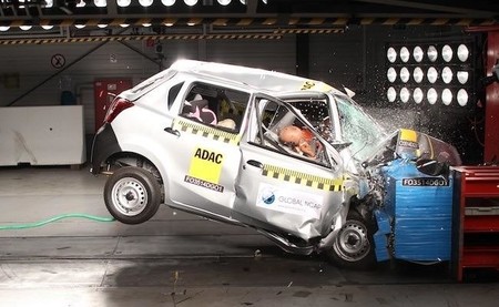 El Suzuki Maruti Swift y el Datsun Go suspenden de largo la prueba de choque de Global NCAP