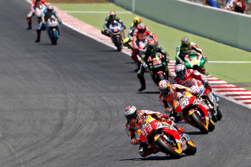 MotoGP llega a La Catedral del motociclismo envuelta en un halo de irregularidad