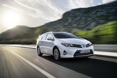 Nuevo Toyota Auris Touring Sports, el primer wagon híbrido del segmento C