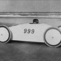 Alguien se adelantó a Elon Musk hace 120 años. El primer coche que rompió la barrera de los 200 km/h fue un coche eléctrico 