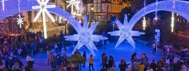 Vigo suponen su consagración, pero el viaje de las luces de Navidad empieza en otra localidad española: Puente Genil