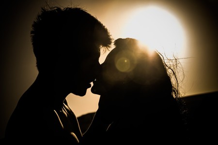 Por qué se despierta nuestro deseo sexual con el calor del verano