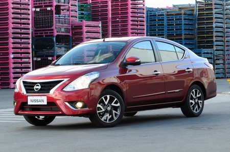 Versa, March y otros modelos de Nissan son llamados a revisión en México