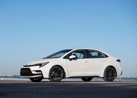 El Toyota Corolla 2023 se actualiza con más conectividad y seguridad ¿Qué podemos esperar para México?
