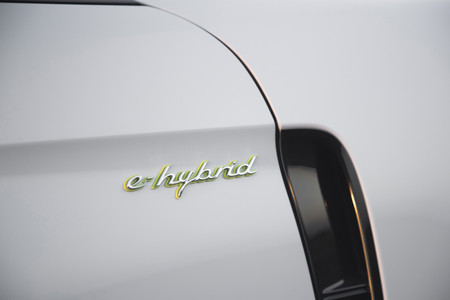 Porsche Panamera 4 E-Hybrid