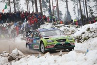 Los Ford aprovechan el revolcón de Sébastien Loeb en Suecia