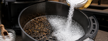Pare de destruir a sua air fryer: o risco da esponja e o segredo do percarbonato que salva o seu eletrodoméstico 