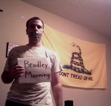 Yo soy Bradley Manning