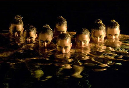 Gemma Mengual y las chicas de natación sincronizada repiten como burbujas