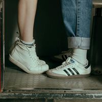 No son las Gazelle ni las Air Jordan, pero estas Adidas Samba están muy de moda y su precio es increíble 