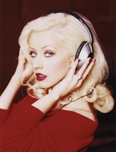 En la casa de Christina Aguilera si caben dos caben tres