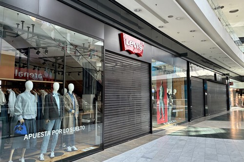 Levi's a precio de outlet: las rebajas de las rebajas dejan sus 502, camisetas y sudaderas a mitad de precio 
