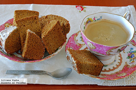 Bizcocho de miel y especias sin grasa. Receta