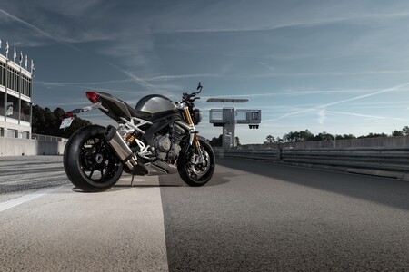 Triumph Speed Triple 1200 Rs 2021 044
