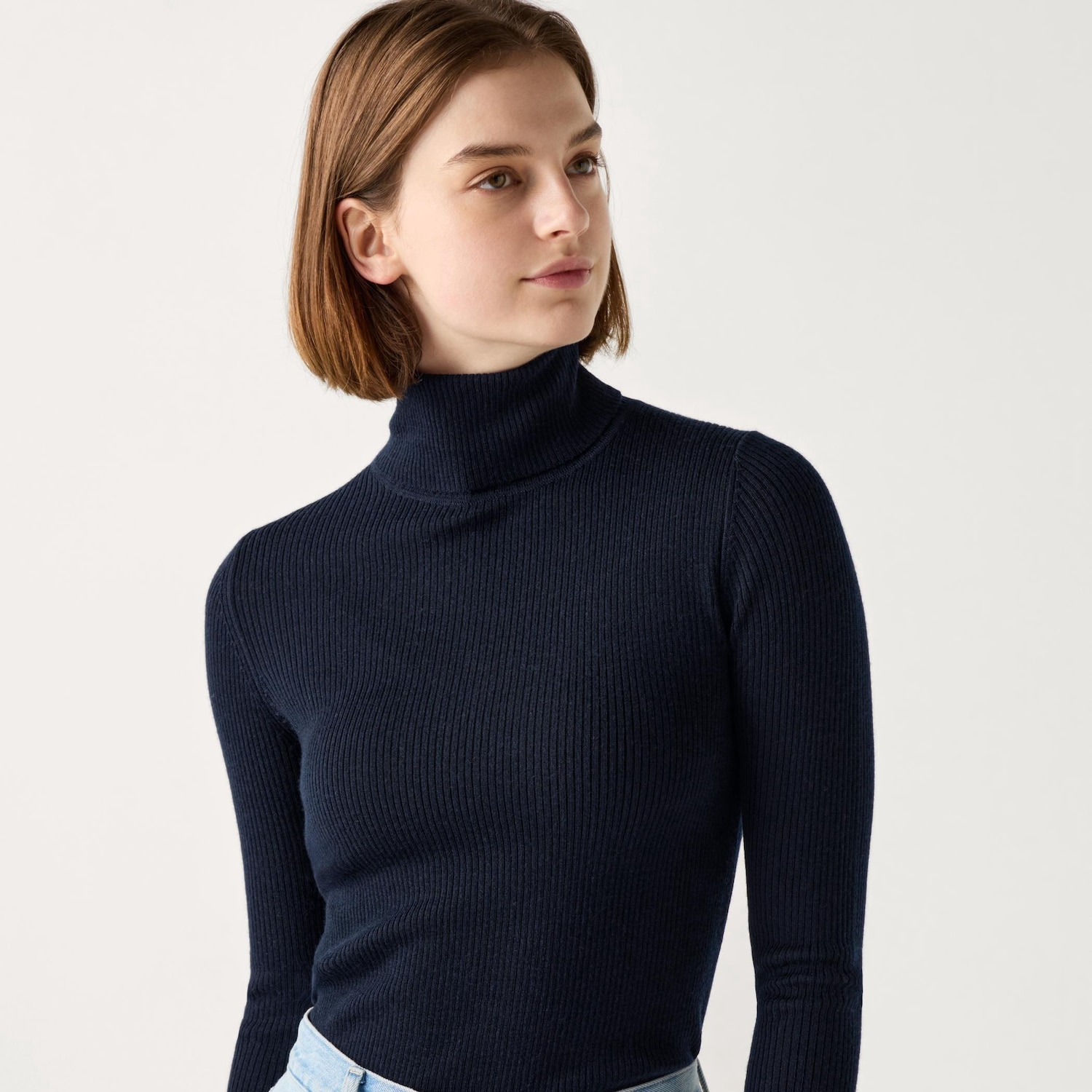 Jersey 100% merino cuello alto canalé