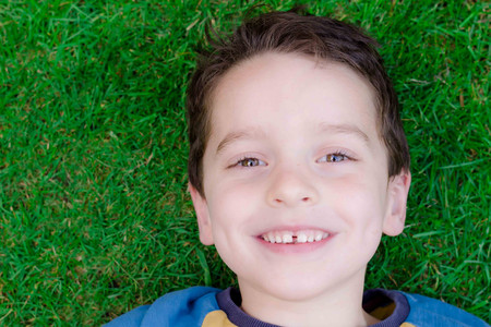 Frenillo labial superior e inferior: qué función desempeñan y cómo podrían afectar al correcto desarrollo bucodental del niño