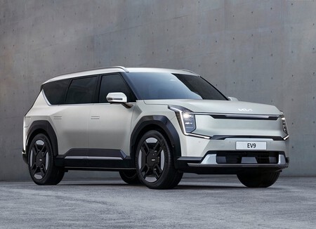El KIA EV9 2024: es el SUV tope de gama eléctrico de tres filas de 3 filas de asientos y diseño del futuro