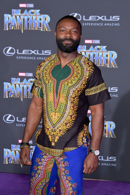 Actores rinden tributo a la cultura sudafricana con sus looks en la premiere de 'Black Panther'