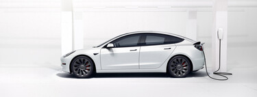 El Tesla Model Y sigue siendo el coche eléctrico más vendido de España, pero el pinchazo del Model 3 mete un frenazo al mercado