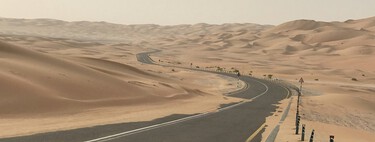 Honda ha encontrado el negocio del siglo: arreglar carreteras transformando la arena del desierto en asfalto blanco