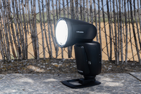 Profoto A1X, análisis: la renovación del pequeño flash profesional que más emociones enciende