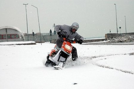Slidescooters, para divertirse por la nieve