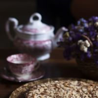 Recetas para toda la familia: Pollo en salsa cremosa de parmesano y espinacas, pastel de almendra y chocolate al caramelo y más cosas ricas