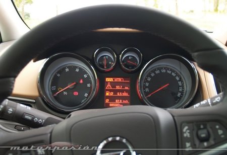 Opel-Zafira-Tourer-13