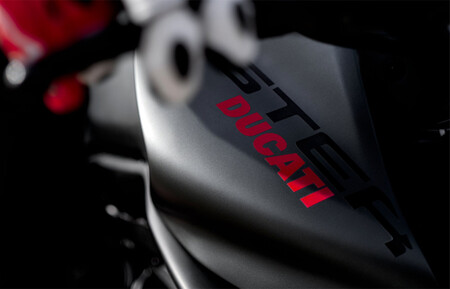 La nueva Ducati Monster se despedirá del chasis multitubular, usará un motor bicilíndrico de 110 CV y adelgazará 10 kg