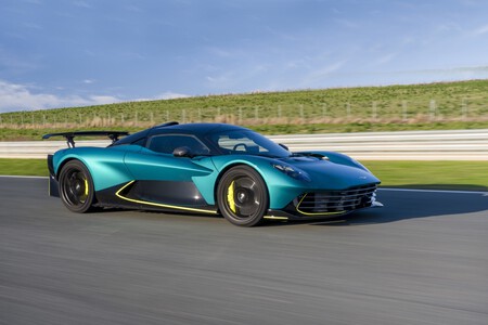 Aston Martin Valhalla