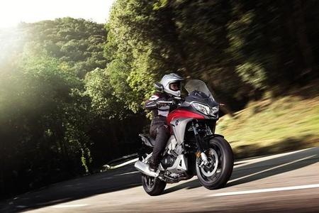 Nueva Honda VFR800X Crossrunner 2015, llega la renovación