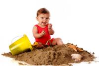 El bebé ha comido tierra: ¿qué hago? 