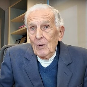 El oncólogo Silvio Garattini, a los 97 años: "Lo fundamental no es cuántas veces se come, sino la cantidad de lo que se come" 