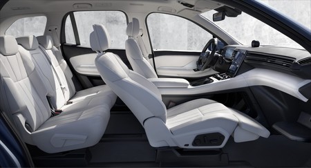 Nio Es8