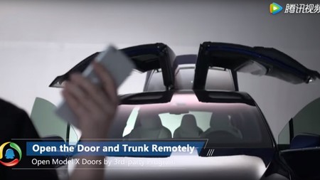 Un grupo de hackers chinos monta un espectáculo de luces no autorizado con el Tesla Model X