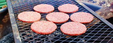 Por qué no es recomendable acudir a las hamburguesas del supermercado. Siete opciones caseras y fáciles que podemos usar en su reemplazo 
