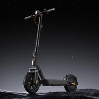 MediaMarkt tumba en sus Ofertas del Día el patinete eléctrico top de Xiaomi. Su precio ha caído casi hasta la mitad