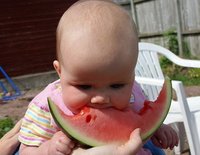 Las frutas en la alimentación infantil: la sandía, el melón, el melocotón y otras frutas de verano