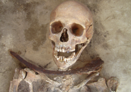 Esto es lo que sabemos de la gente que fue enterrada como vampiros en la Polonia medieval