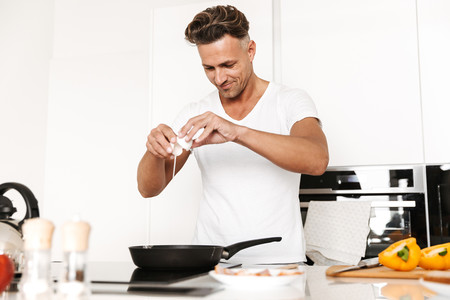 Todos los beneficios que los huevos pueden aportar a tu salud (y cuántos puedes comer a la semana)