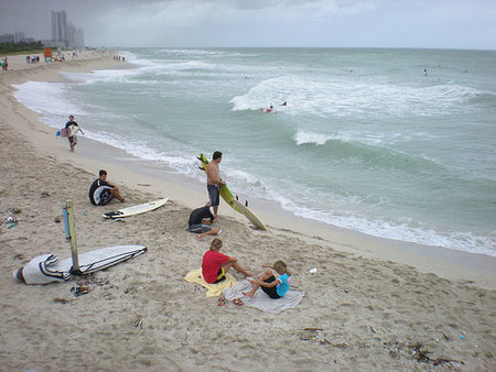 Play Haulover